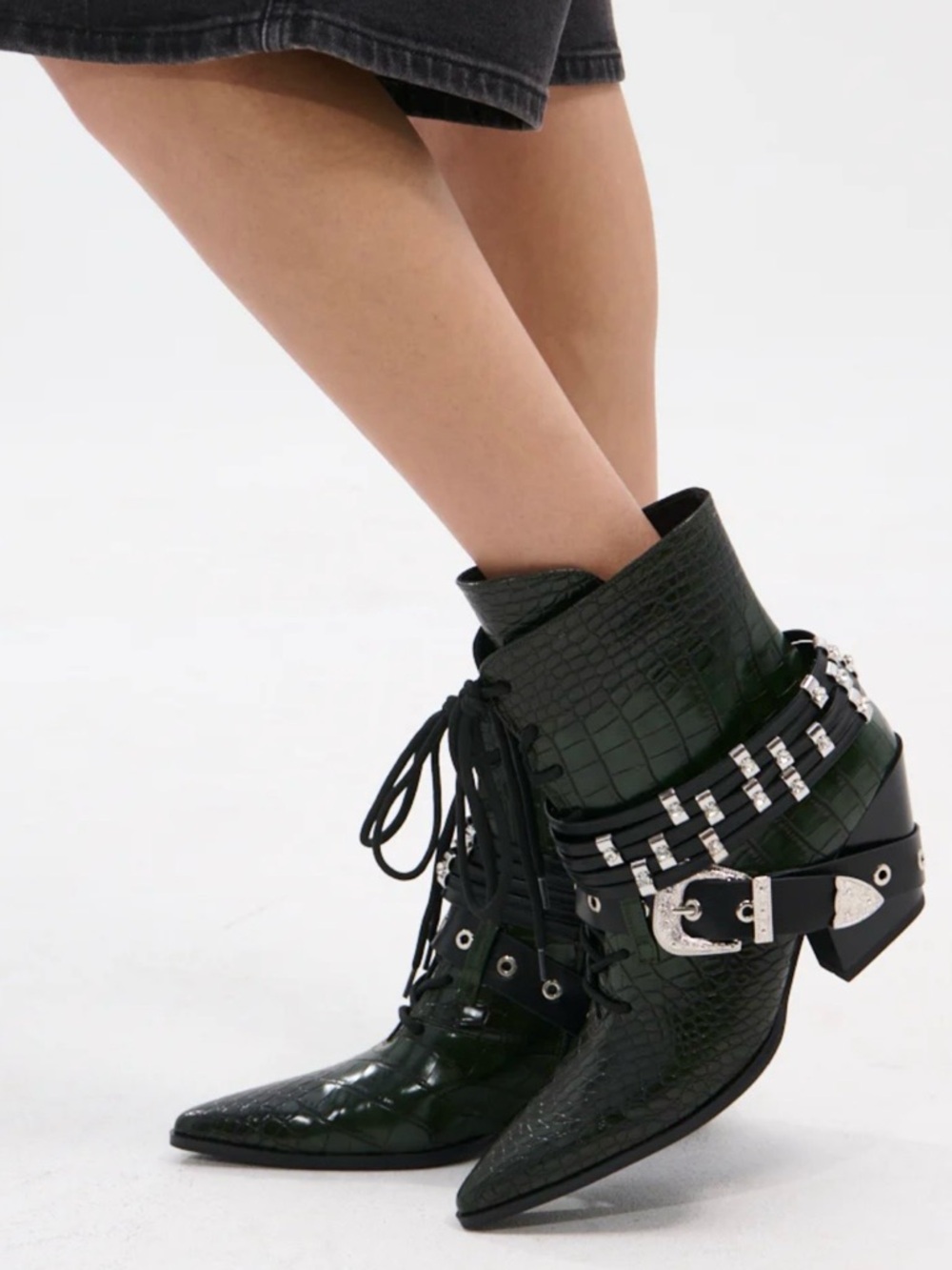 NEW ! Azalea Wang Green Croc Embossed Studded Western Booties Lace Up Zip Size 8